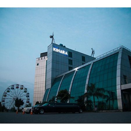 Hotel Akbars Kinara Sialkot Exteriör bild