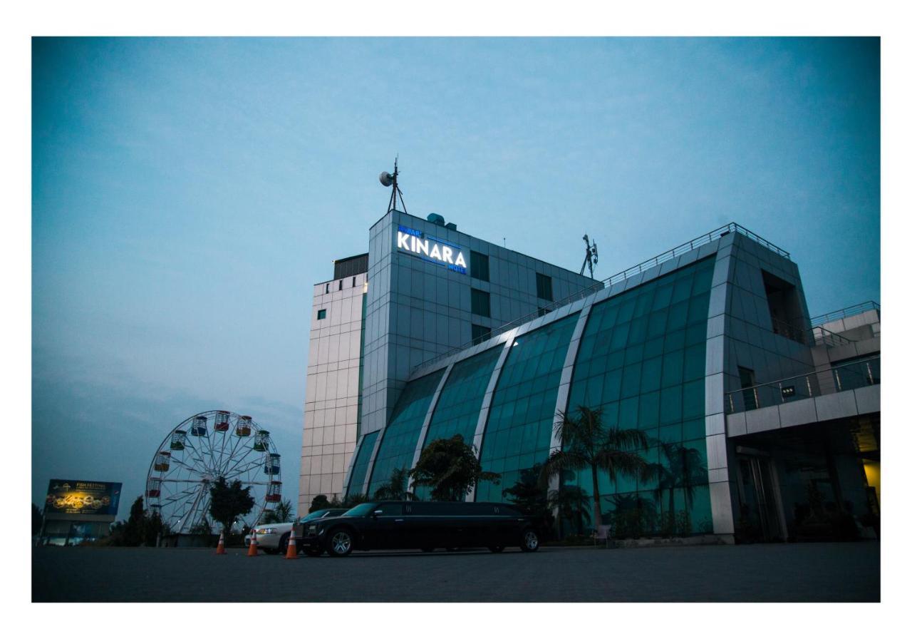 Hotel Akbars Kinara Sialkot Exteriör bild