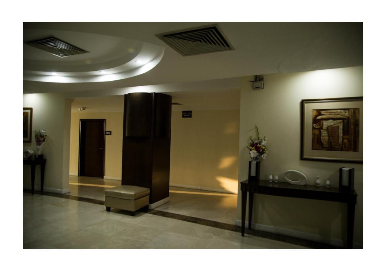 Hotel Akbars Kinara Sialkot Exteriör bild