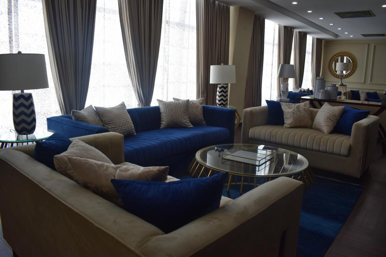 Hotel Akbars Kinara Sialkot Exteriör bild